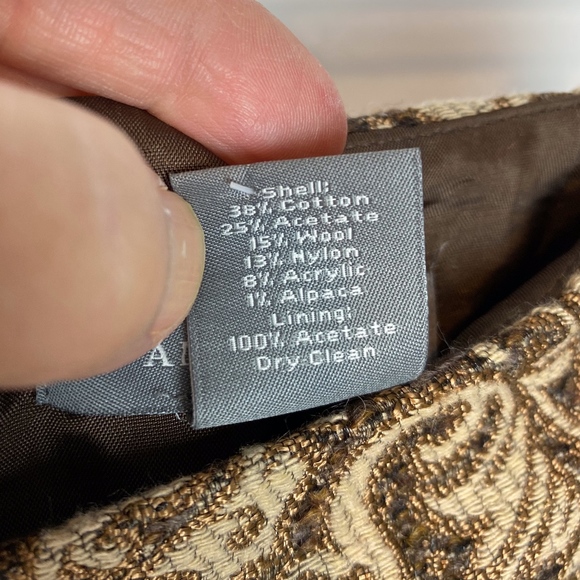 Ann Taylor Wool skirt size 2 - Picture 5 of 5